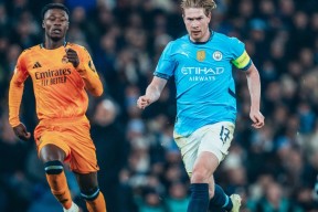 PG-包含德布劳内在独行侠比赛中爆冷，问鼎冠军引发热议！的词条