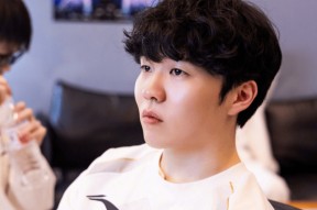 PG游戏-Rookie在RNG比赛中高光表现，逆转引发热议！的简单介绍